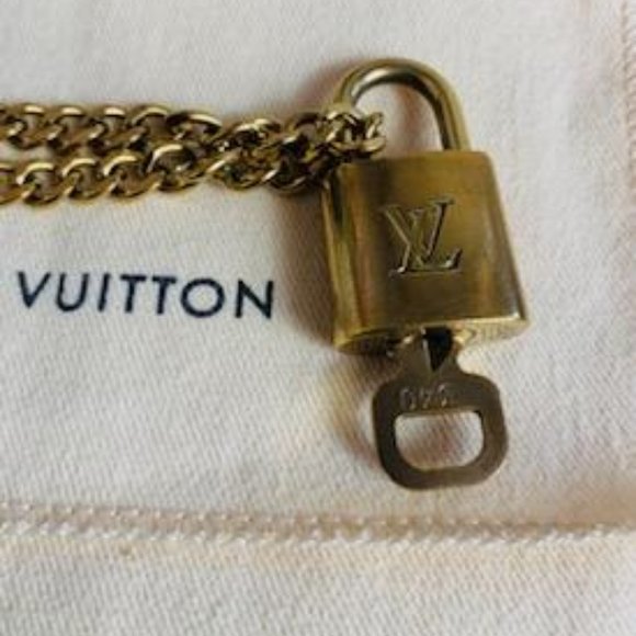 Authentic Louis Vuitton Lock and Key #340 - Picture 4 of 8